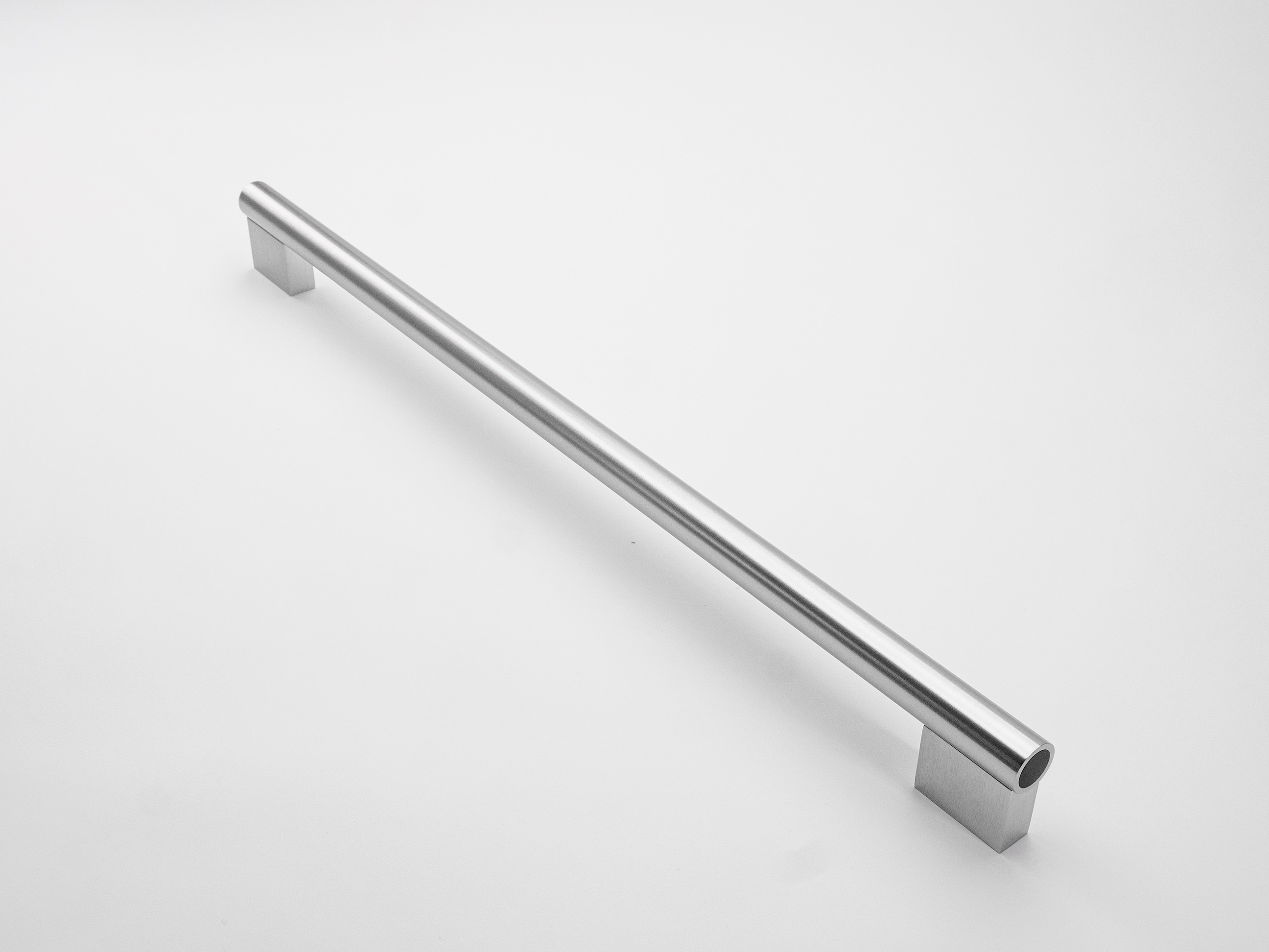 5-piece oven handle - with extruded tubular and brushed Anodized steel-like spacers in Derlin caps