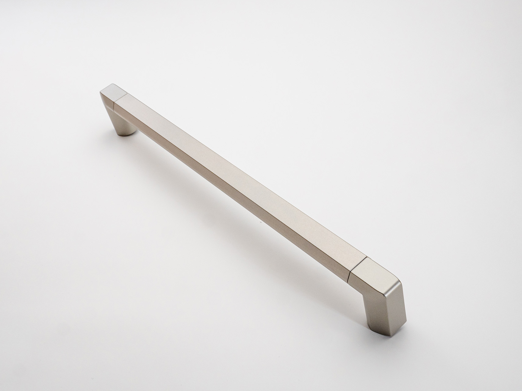 Tubular handle from extruded aluminium - Painted with painted thermosetting terminals